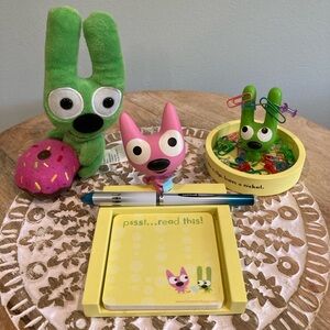 Hallmark Hoops and Yoyo 3-Piece Desk Set Collectible   Yellow Green Pink